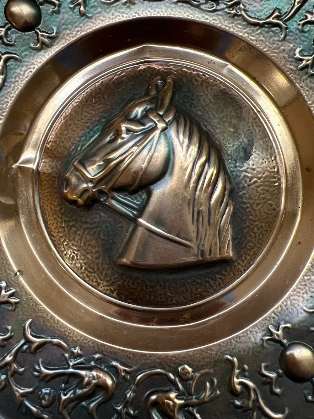 Vintage Decorative Horse Medallion Wall Plate - Copper Finish - Picture 11 of 11